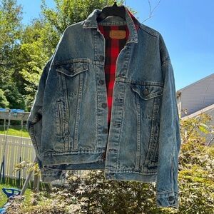 Men’s Vintage Levi’s trucker Denim Jean Jacket Red Flannel Lined MEDIUM spring